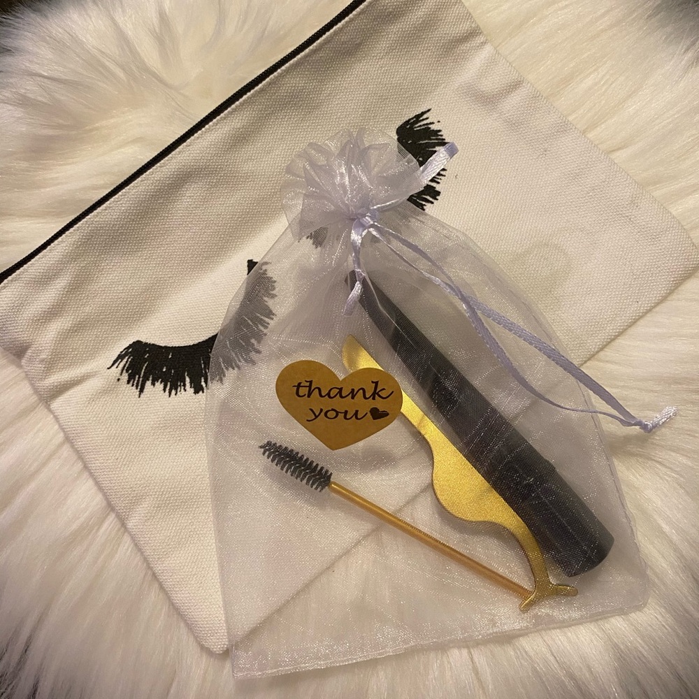 Lashes supplies 💫